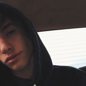 Meet your Posher, Cole